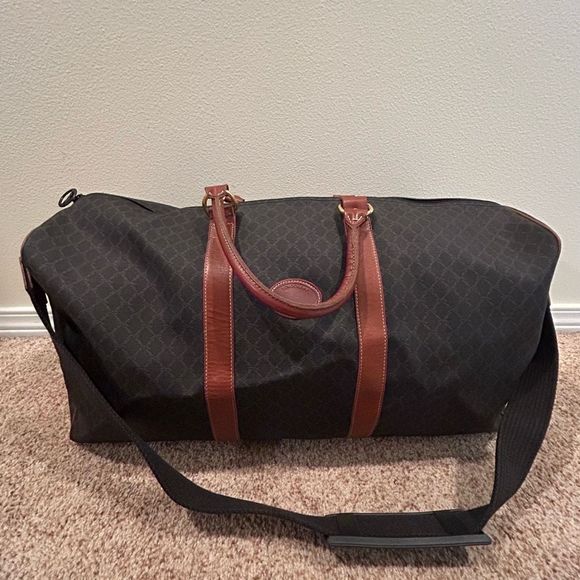 Longchamp Handbags - LongChamp vintage Weekender Bag Leather. Like new condition